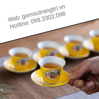 BỘ ẤM CHÉN QUẢ ĐÀO MEN VÀNG